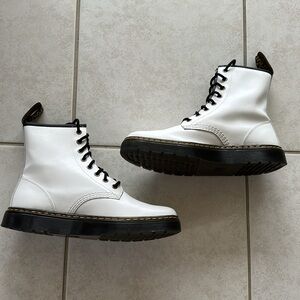 DR. MARTENS Doc Marten’s Zavala 8-Eyelet White Leather Combat Boot, Size 10
